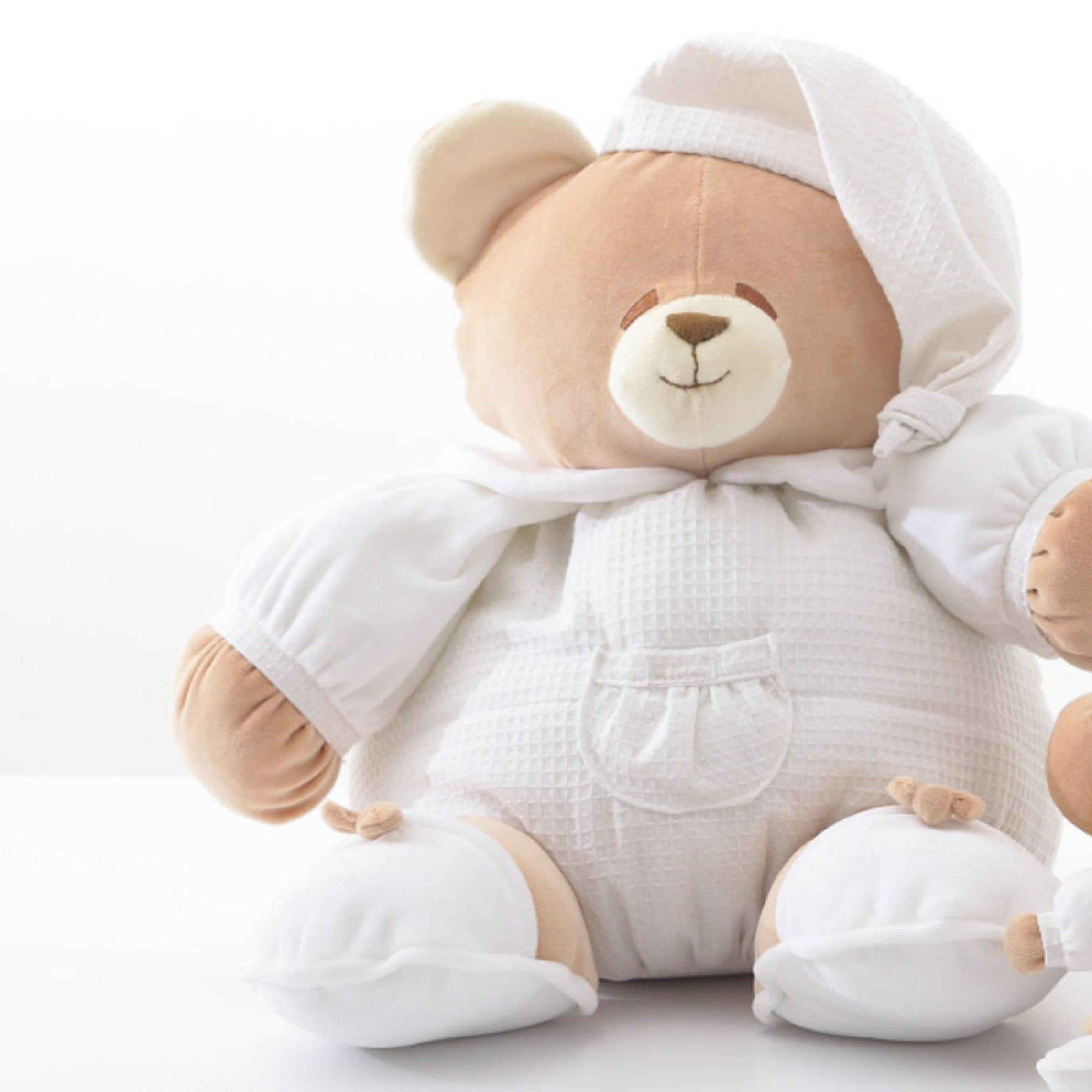 Ursulet de plus Tato alb, 25 cm, din bumbac moale